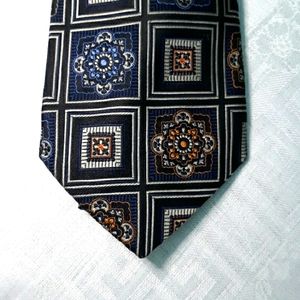 Massimo Moda Collezione frames silk tie in black and blue